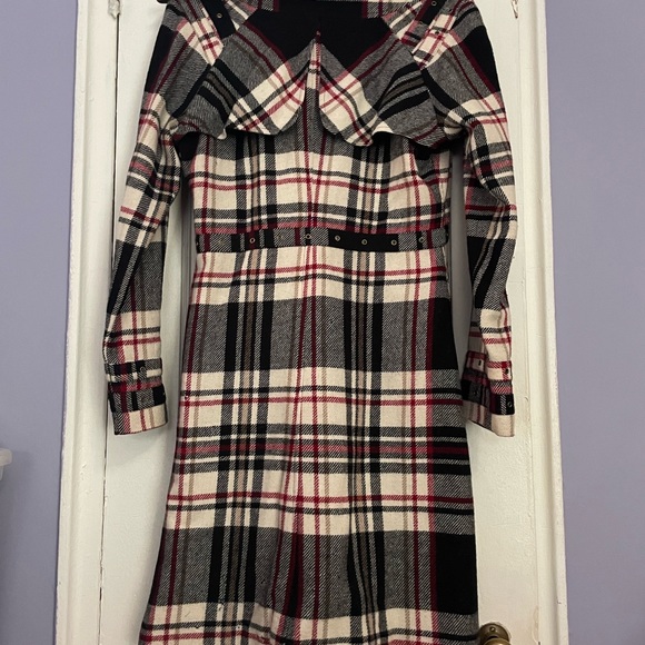 J.Lo Tartan Trench - Picture 2 of 8
